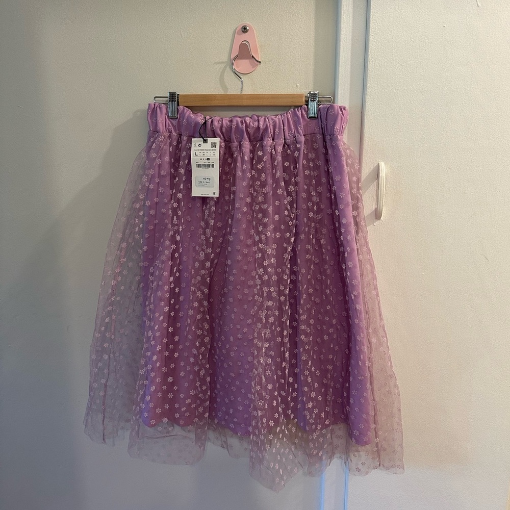 Zara tulle skirt in light lilac colour size L